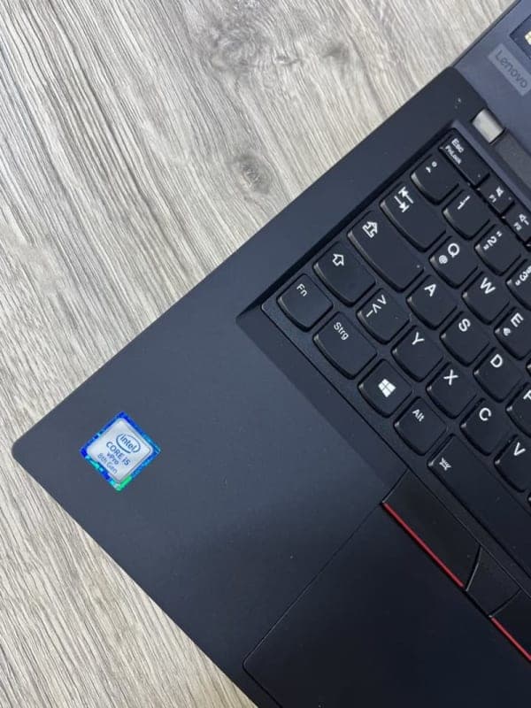 Lenovo ThinkPad T490 - photo 1